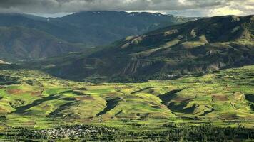 rodovia de aldeias dentro grandes verde vale video