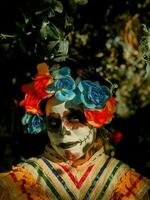 During the Day of the Dead, art comes alive with flower photo