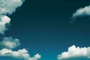 hermosa ver de un tierra y cielo - increíble cielo con nubes foto