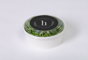 Takeaway food container round box mockup with vegetable psd
