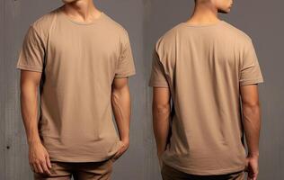 foto realista masculino beige camisetas con Copiar espacio, frente, y espalda vista. ai generado