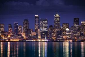 Seattle iluminación a noche foto