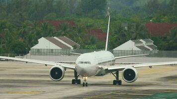 Passenger plane taxiing to the runway at the airport. The plane leaves from the terminal and prepares for flight video