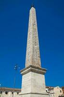 Letrán obelisco un antiguo egipcio obelisco construido en el 15 siglo antes de Cristo ahora situado a plaza san giovanni en laterano en Roma foto