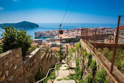 ver de Dubrovnik ciudad y cable coche tomado desde montar srd foto
