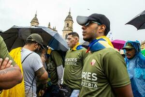 bogotá, Colombia, 19 julio 2023. pacífico protesta de el miembros de el activo reserva de el militar y policía efectivo en bogota Colombia en contra el gobierno de gustavo petro foto