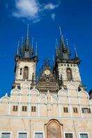 el Iglesia de madre de Dios antes de tyn situado a el antiguo pueblo cuadrado en Praga foto