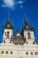 el Iglesia de madre de Dios antes de tyn situado a el antiguo pueblo cuadrado en Praga foto