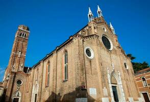 basílica di Papa Noel maria gloriosa dei frari situado a el corazón de el san polo distrito de Venecia y construido Entre 1231 y 1440 foto