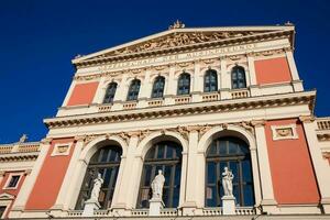 el histórico edificio de el salchicha música inaugurado en enero de 1870 foto