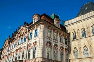 histórico rizado palacio construido en 1755 situado a el antiguo pueblo cuadrado en Praga foto