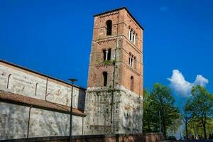 Iglesia san michele degli escaldazos situado en plaza san michele degli escaldazos en el oriental parte de Pisa construido en 1178 foto