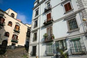 pedamentina di san martino un complejo sistema de escalonado descensos con 414 pasos ese conecta el certosa di san martino a el histórico centrar de el ciudad foto