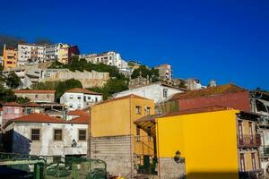 fachadas de el antiguo casas a miragaia en porto ciudad centrar foto