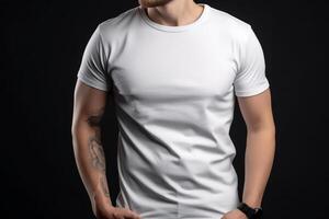 ai generativo blanco blanco camiseta Bosquejo en hombre cuerpo aislado en negro antecedentes foto