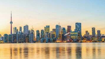 céntrico Toronto ciudad horizonte, paisaje urbano de Canadá foto