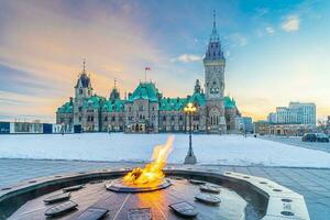 céntrico Ottawa ciudad horizonte, paisaje urbano de Canadá foto