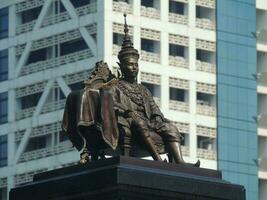 King chulalongkorn statue or King Rama V at Samyan mitrtown photo