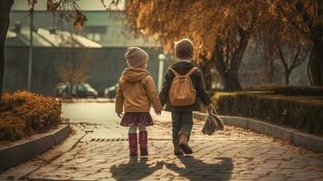niños caminando espalda hogar desde colegio con mochilas generado ai. foto