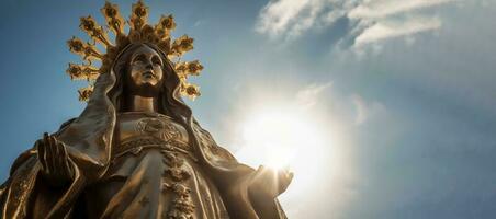 virgen del carmen católico religioso día festivo, hembra estatua en contra el cielo. ai generado. foto