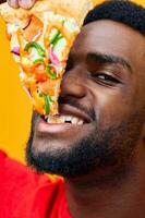 studio man smile fast guy black delivery food pizza food nutrition background happy photo