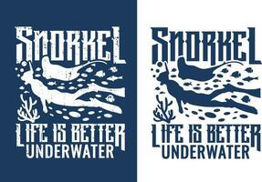 tubo respirador, vida es mejor submarino. el buzo nadando es rodeado por rayas, pez, y burbujas vector ilustrador