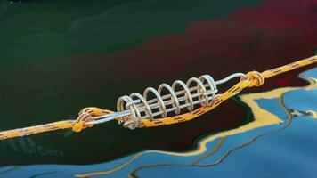corde bateaux lit printemps choc absorption pour yacht sur le l'eau video
