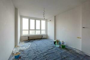 preview apartment where renovations are taking place with the processing of all surfaces photo