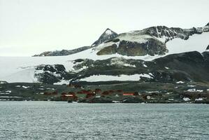 Scientific basis in Antarctica photo