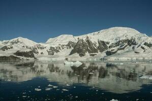 Paradise bay glaciers and mountains, Antartic peninsula, Antartica.. photo