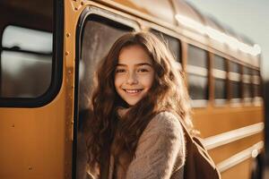 Chica de escuela en pie en frente de un colegio autobús. ai generado foto