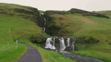 cascata in islanda video