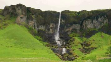 cachoeira na Islândia video