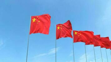 Schleifen Video von China Flagge winken auf Blau Himmel Hintergrund, Animation China Flagge