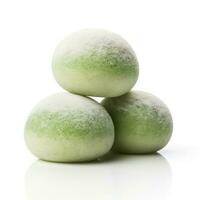 delicioso mochi aislado en blanco antecedentes foto