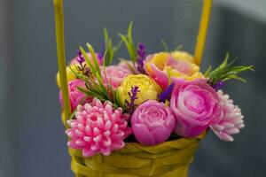 un ramo de flores de flores ese son hecho de jabón. jabón ramo, flor acuerdo. para interior decoración o como un regalo. foto