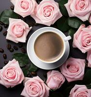café taza con rosas flores foto