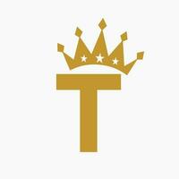 corona logo en letra t lujo símbolo. corona logotipo modelo vector