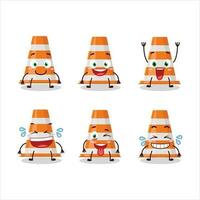 dibujos animados personaje de naranja tráfico cono con sonrisa expresión vector