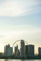 Singapore Flyer, a large observation wheel that sits among the skyscrapers It is another attraction that is suitable for admiring the spectacular views of Singapore. photo