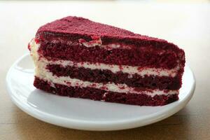 red velvet cake on plate photo