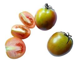 This is a tomato, a fruit that has many benefits and contains vitamins. photo