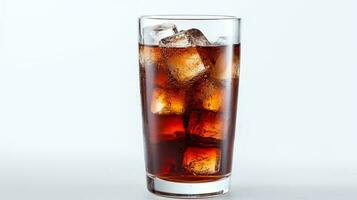 Coca Cola Coca Cola con hielo cubitos en un vaso aislado en blanco antecedentes. generativo ai foto