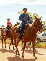 aporo, goiás, Brasil - 05 07 2023 lado de caballo montando evento abierto a el público foto