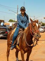 aporo, goiás, Brasil - 05 07 2023 lado de caballo montando evento abierto a el público foto