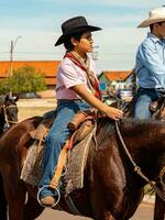 aporo, goiás, Brasil - 05 07 2023 lado de caballo montando evento abierto a el público foto