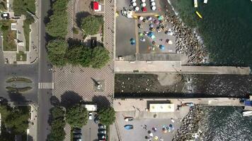 mineur plage, amalfi côte, Italie par drone video