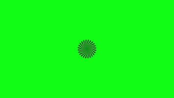 rotolamento nero forma nel verde sfondo. spirale forma in movimento nel il croma chiave. video