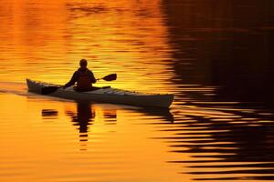 un tranquilo y dorado puesta de sol kayak experiencia. generativo ai foto