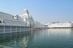 amritsar, India - mayo 31 2023 - ver de detalles de arquitectura dentro dorado templo - harmandir sahib en amritsar, Punjab, India, famoso indio sij punto de referencia, dorado templo, el principal santuario foto